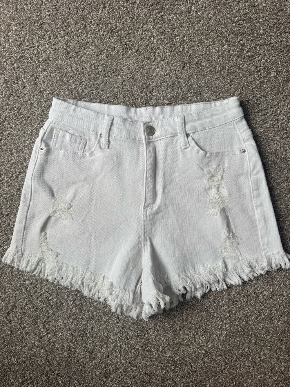 Seyorz White Distressed Frayed Hem Women’s Shorts